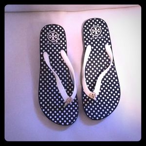 Wedge flip flop-size 11